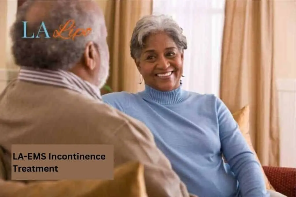 Couple sat smiling at each other - LA-EMS treatment Greater London (Lewisham)